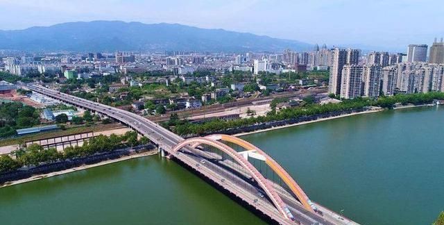 金华9个区县户籍人口排名:东阳市85万最多,磐安县21万最少