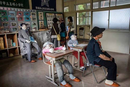 人口现状_2020美国人口多少亿其经济发展现状如何?