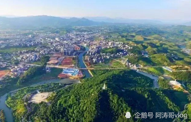湖南省人口_湖南人口最多的一个镇,汉代时期便有街市,是个千年古镇